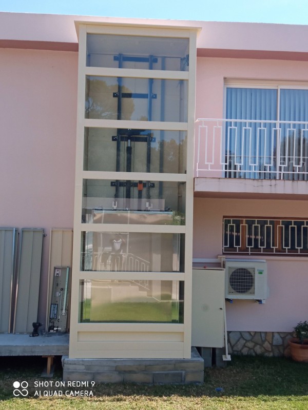 Installation d'un ascenseur privatif chez un particulier à la Seyne sur Mer dans le Var
